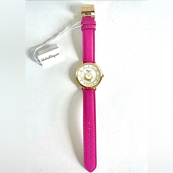 *SOLD AT AUCTION* NEW Salvatore Ferragamo Mother of Pearl & Pink Leather watch - Picture 4 of 16